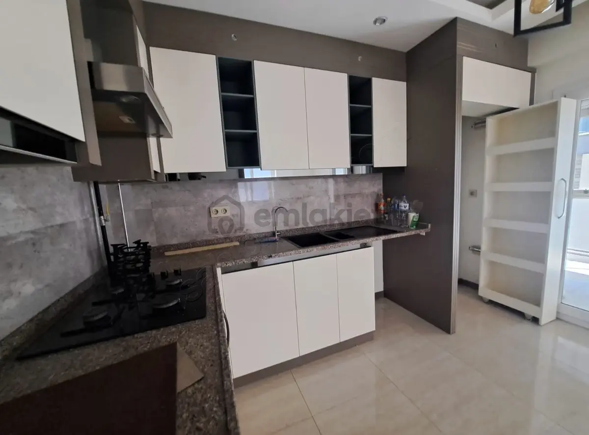 Şemikler Naz Bayrak'ta Kiralık 2+1 Daire