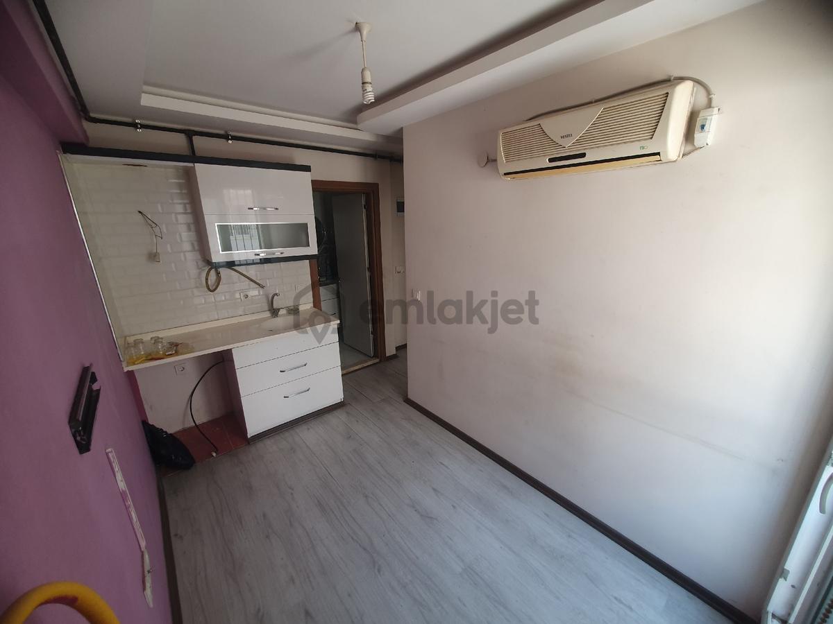 Buca Yıldız Mahallesinde Acil Satılık 1+1 Daire - 14