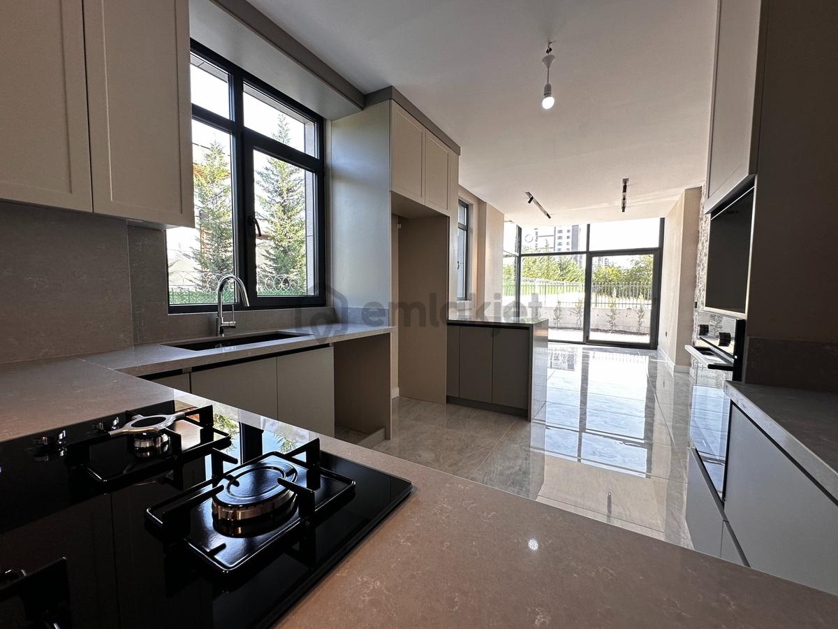 Bağlıca' Da Satılık Villa, Akıllı Ev, 1. Sınıf Kalite. - 15