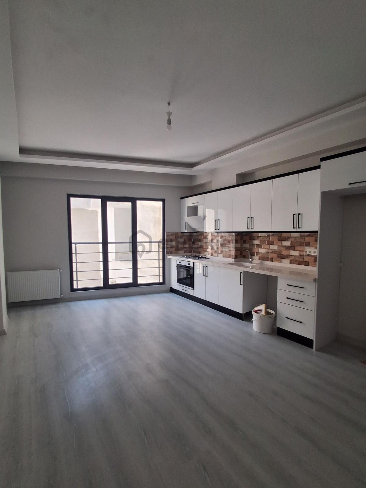 Cadde Üstü - 20