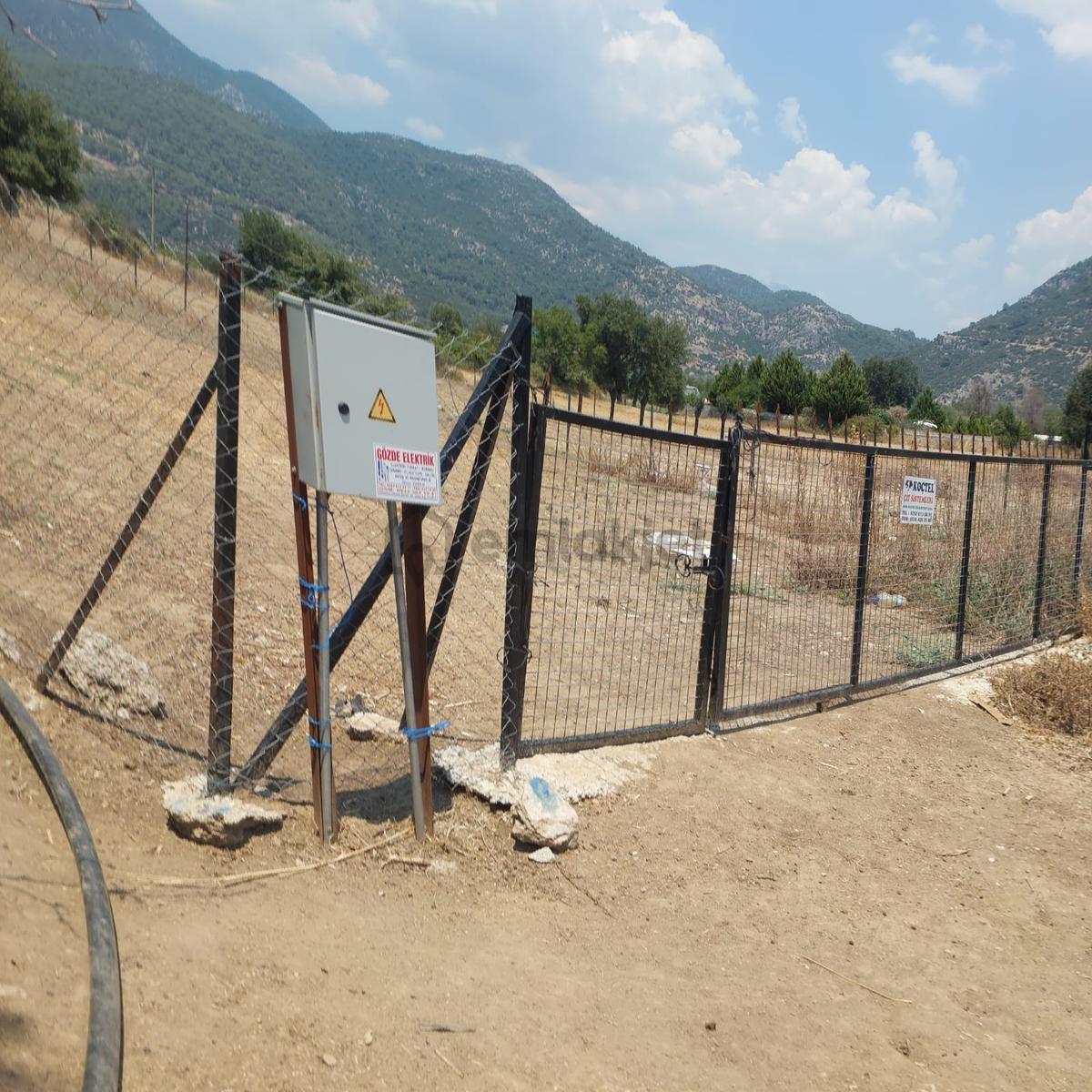 Fethiye Yeşil Üzümlü De Müstakil Satılık Tarla
