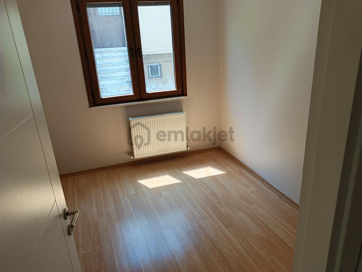 Ataşehir Örnek Mahallesinde 2+1 Ara Kat Daire - 10