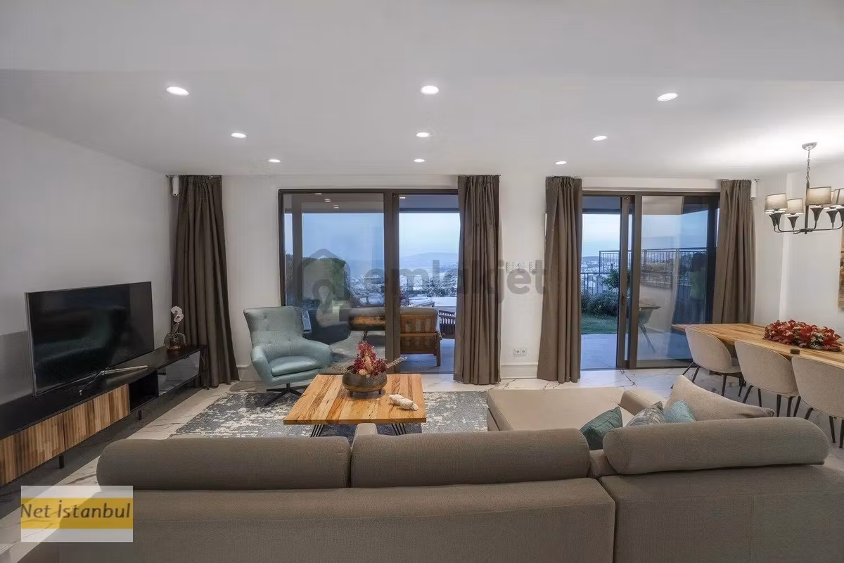 Bodrum Merkezde Kale Ve Deniz Manzaralı Satılık Villa - 5