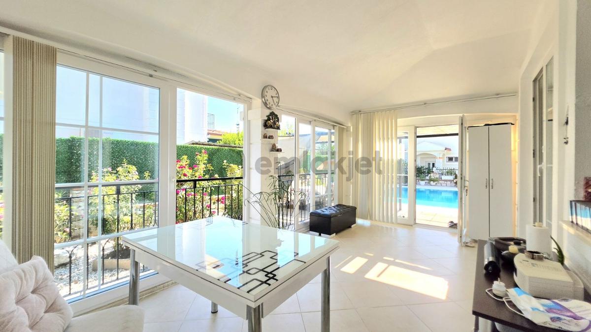 Seydikemer Villalar Bölgesinde 3+2 200m2 Bahçeli Havuzlu Villa - 29