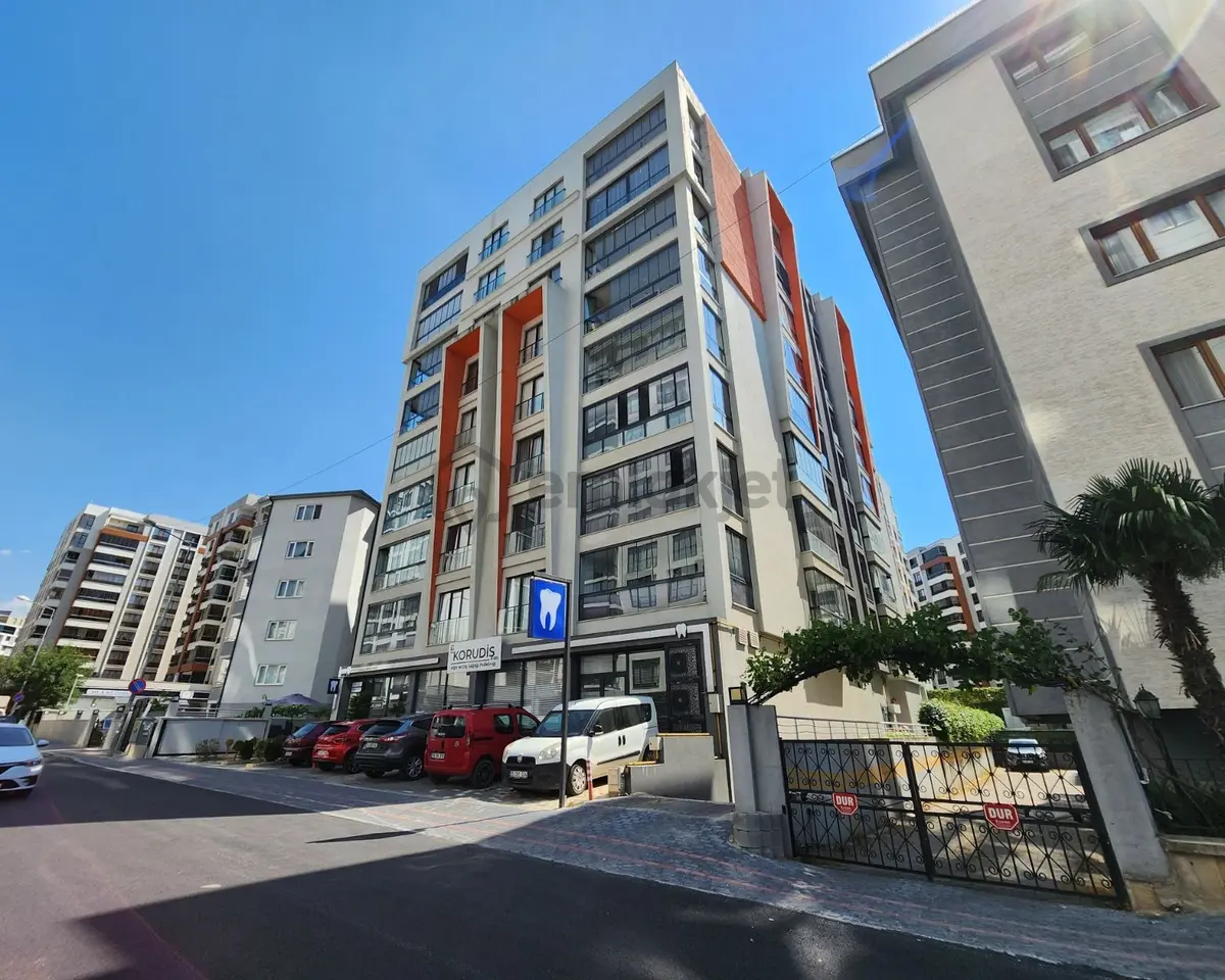 Shu 2 Ataevler Sitesinde Satılık Arakat 146m² Net Daıre