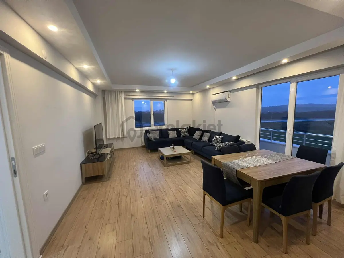 Havuzlu Site İçerisinde Kiralık Eşyalı 3+1 - 10