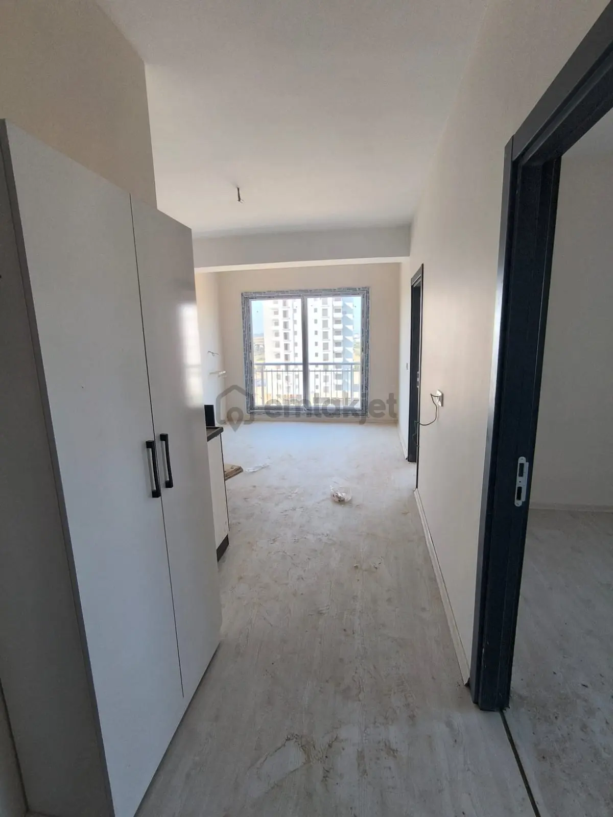 Kardeş Emlaktan Bulvar Üzeri 2+1 Daire Fırsatı - 8