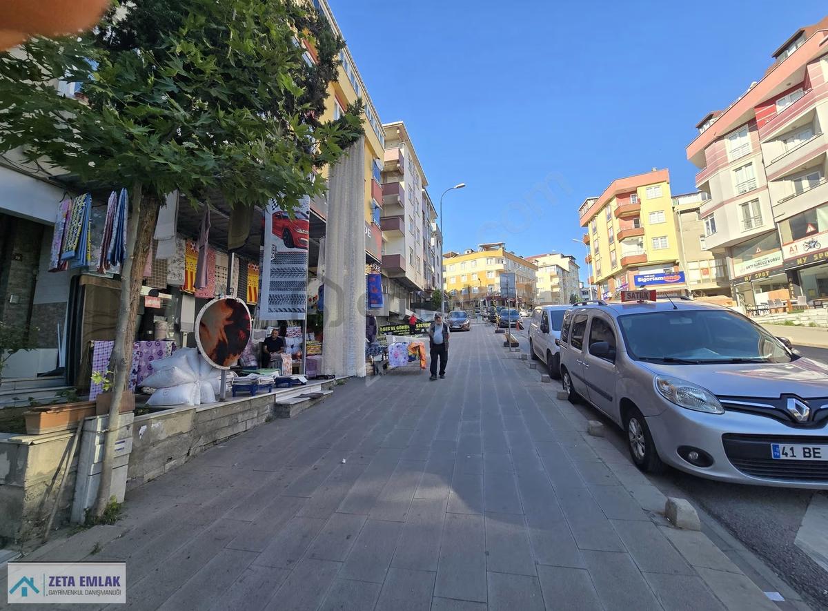 Pendik'te 30 Yıllık Mefruşat Dükkanı Devren Satılık - 6