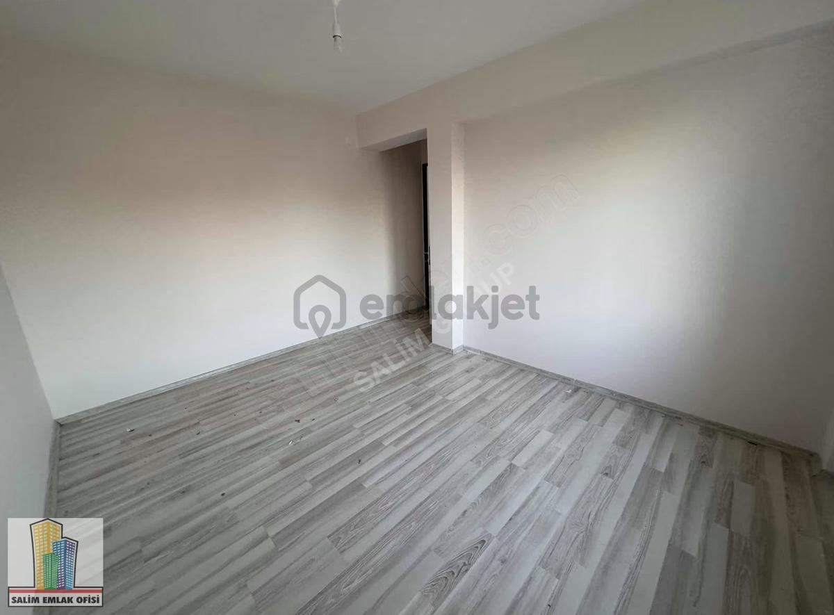 Kanlıca'da Kiralık 3+1, Temiz Daire - 24