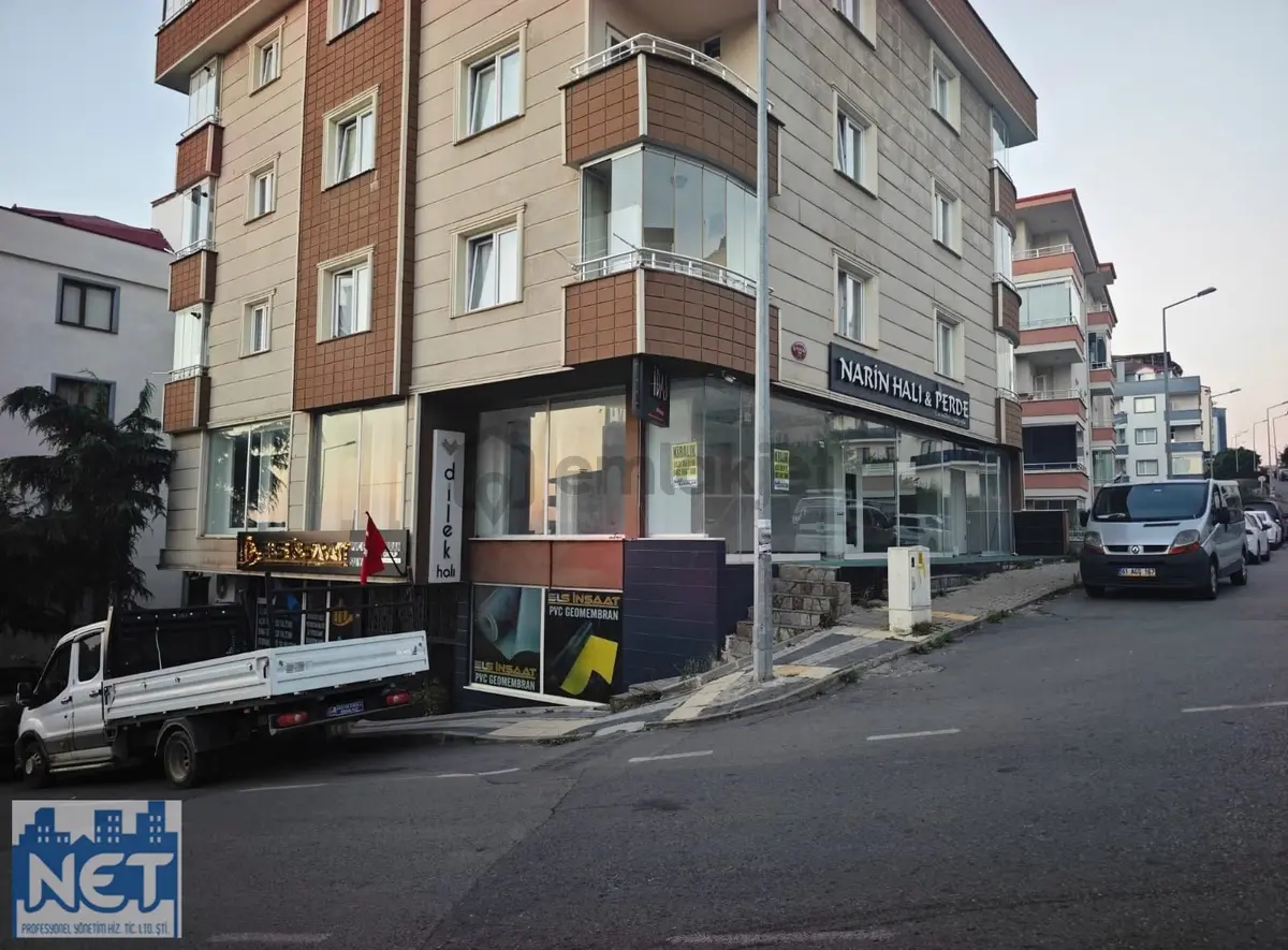 Net Profesyonel Emlak'tan Köşe Başı Kiralık Dükkan. - 17