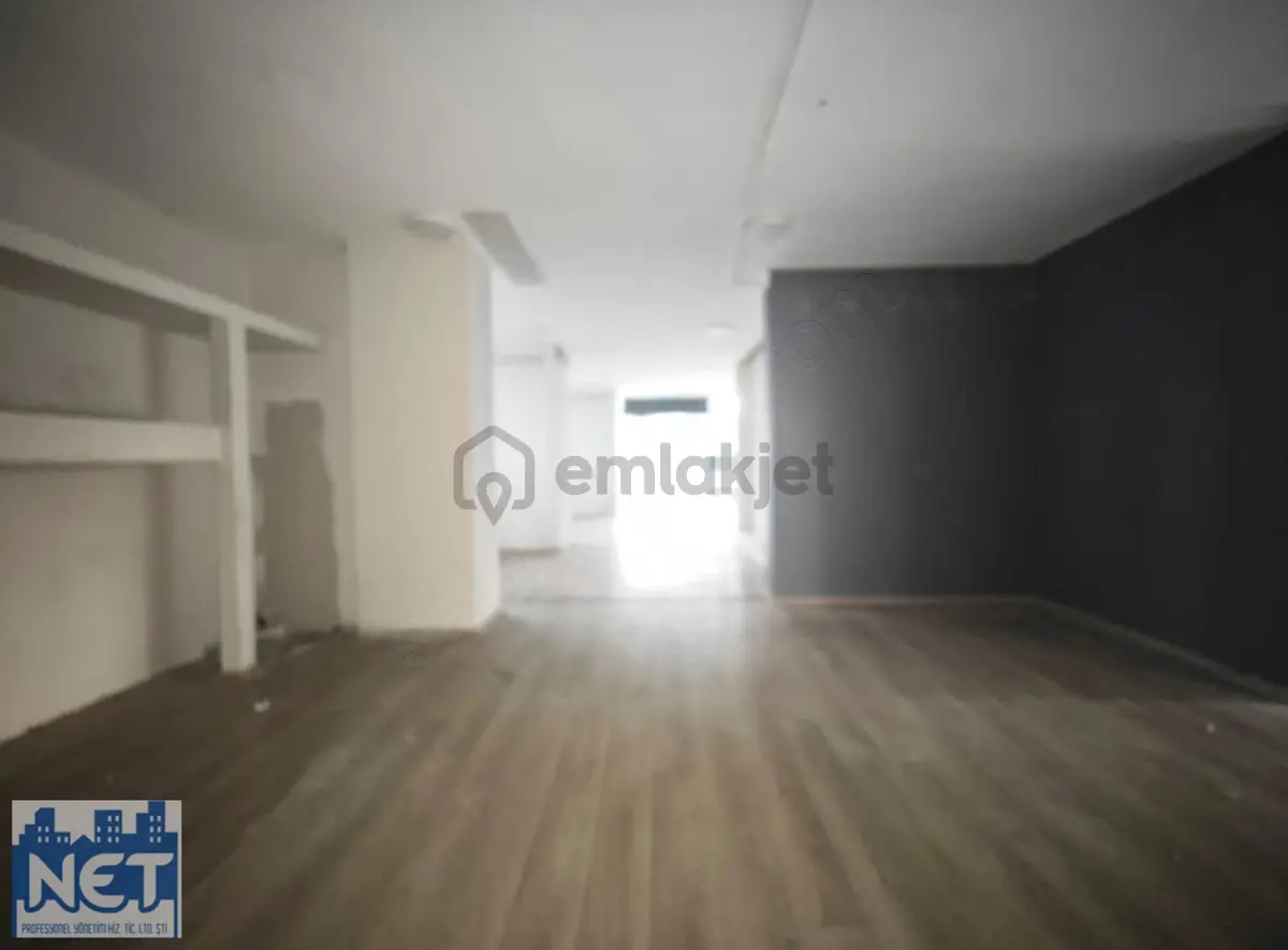 Net Profesyonel Emlak'tan Köşe Başı Kiralık Dükkan. - 11