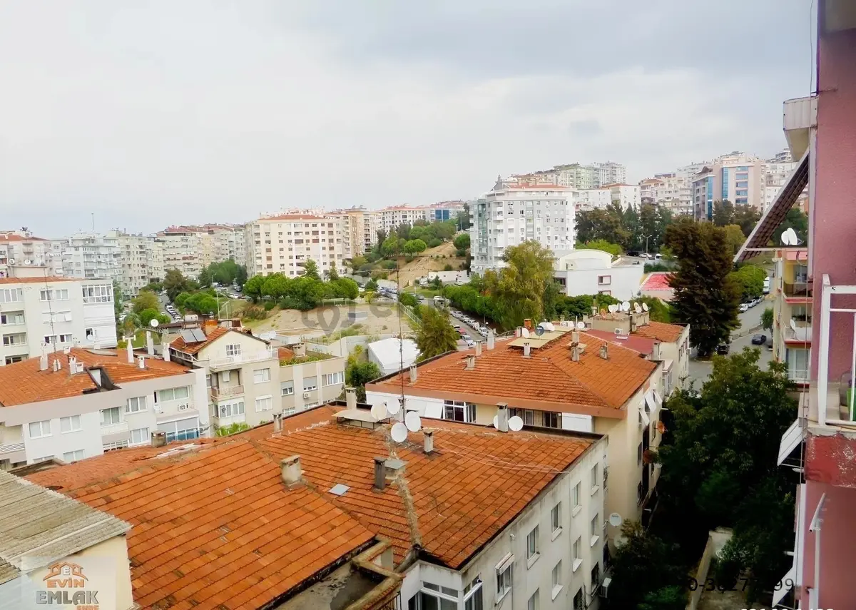 Ukeb Kol Sokağı (çift Daire Birleşmiş)deniz Manzaralı 200 M2 4+1 - 8