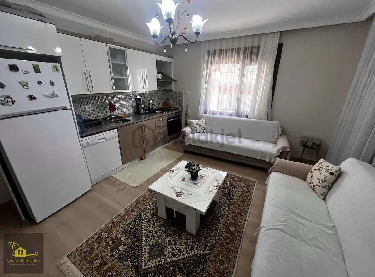 Çeşme Çiftlik'te Satılık Bahçeli 2+1 Denize Yakın Daire - 14