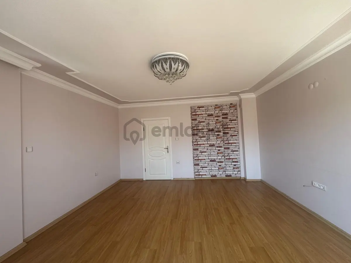 100. Yıl Site İçerisinde 3+1 Çok Acil Satılık Daire - 3