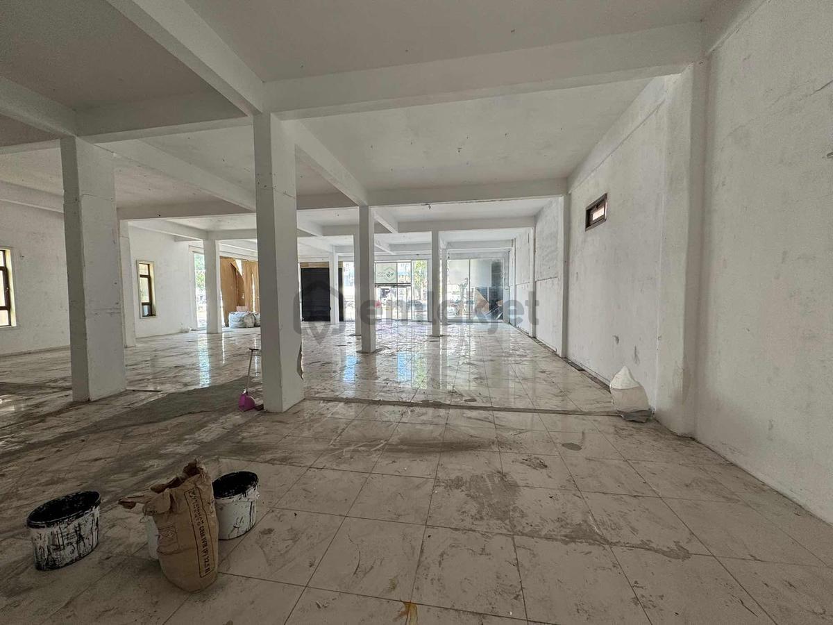 Sultanbeyli'de Düz Girişli 700 M2 Kiralık Depo - 16