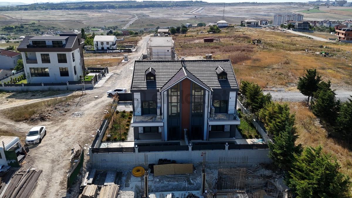 Arnavutköy Hadımköy De Satılık Müstakil Lüks Havuzlu Villa - 35