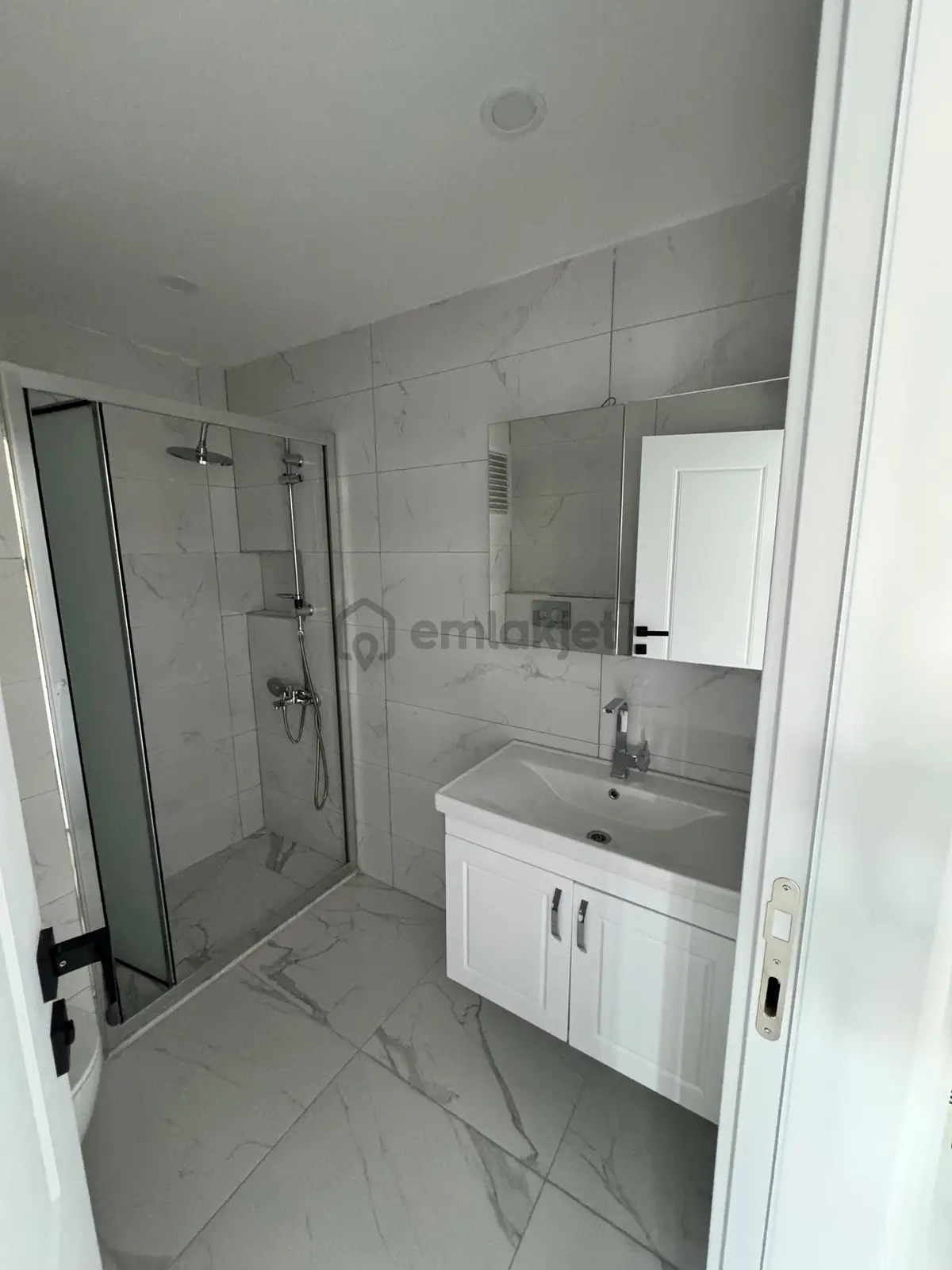 Cadde Üzeri 160 M² 5+2 Dubleks | Murat Mahallesi - 25