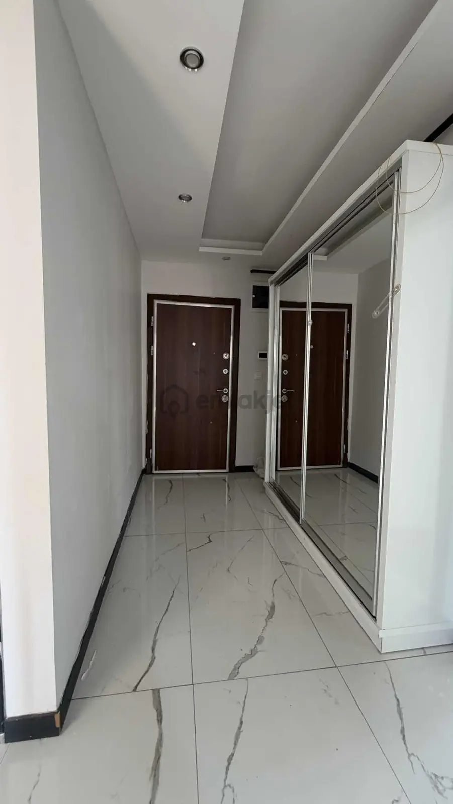 Atc'dan Merkezi Konumda 2+1 Kiralık Daire - 18