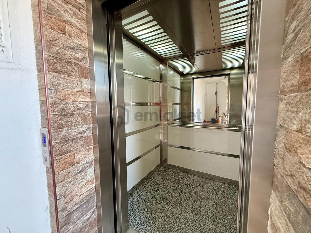 Bahçeyaka'da Evdirhan Otel Arkası Katta Tek Daire Asansörlü 3+1 - 31