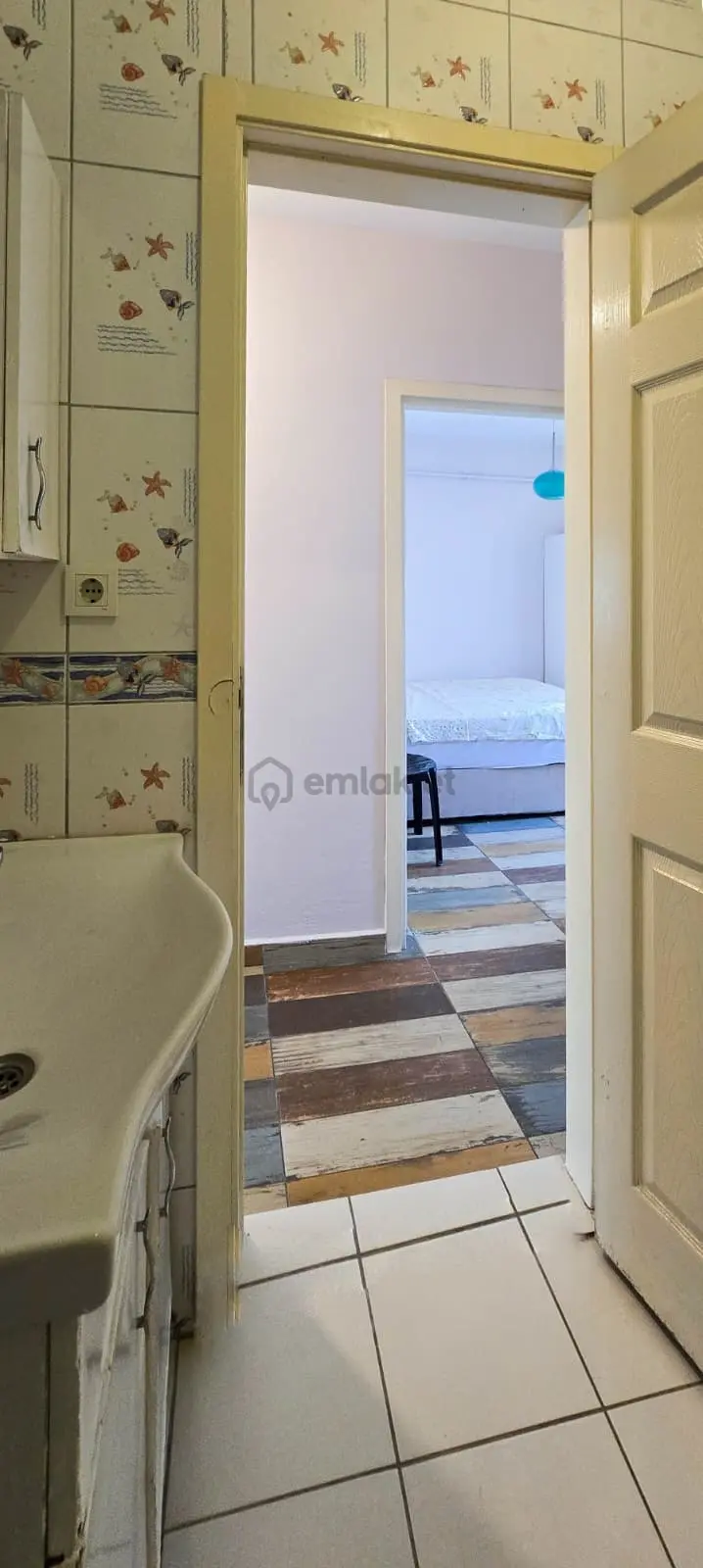 Kamiloba'da Denize Sıfır Eşyalı Ful Tadilatlı Kiralık Daire - 4