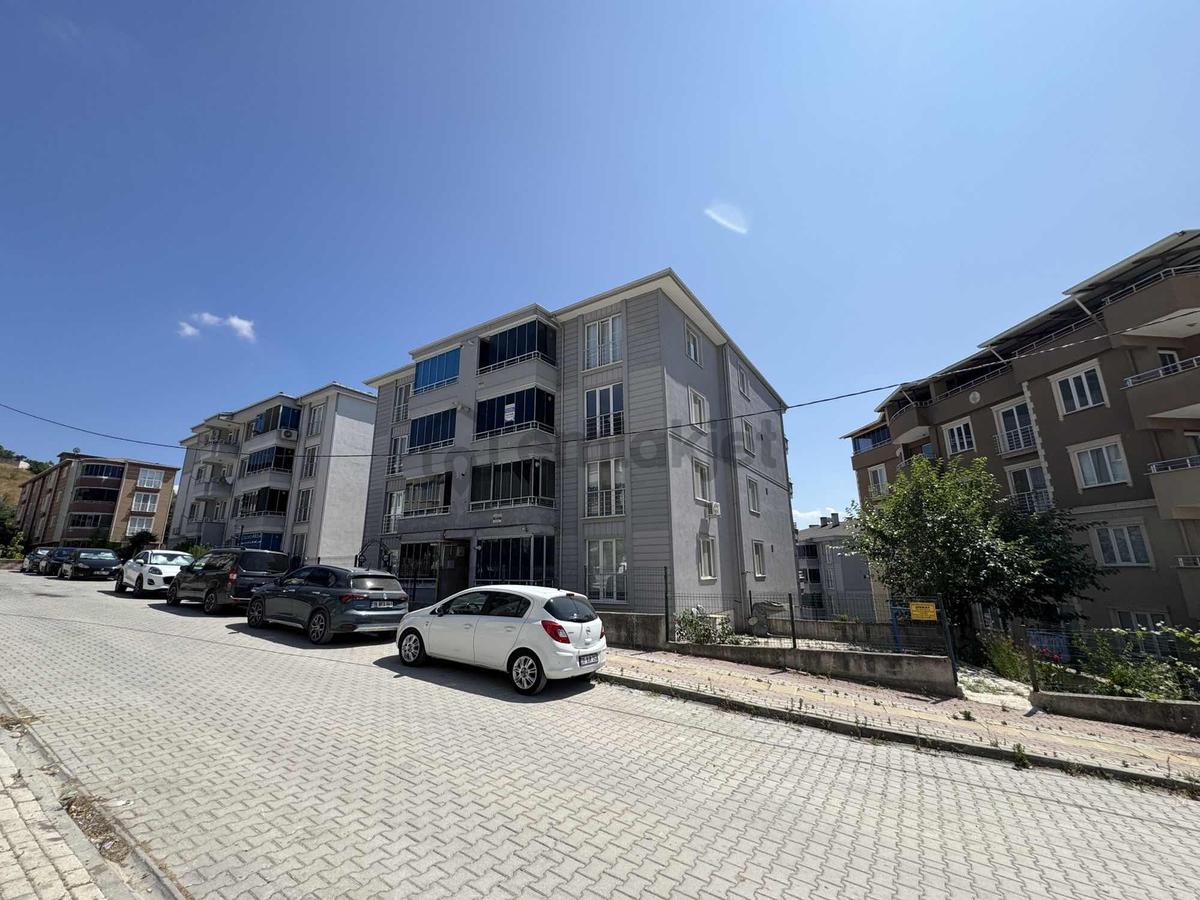 Bursadabul'dan Barış Mah.geniş Ara Kat 3+1 Daire - 35