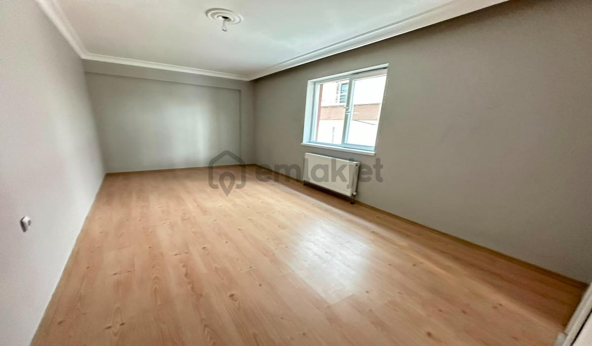 Atapark 'da Asansörlü Ebeveyn Banyolu Genç Bina Kiralık - 24