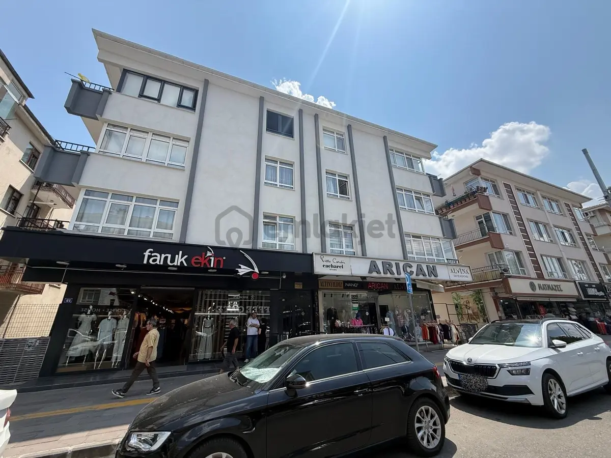 Rota'dan Giresun Cd Üzeri Manzaralı Bağımsız Salon Yapılı 3+1 !! - 33