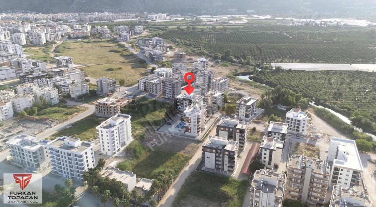 Havuzlu Lüks Site İçerisinde Satılık 1+1 Dairee - 4