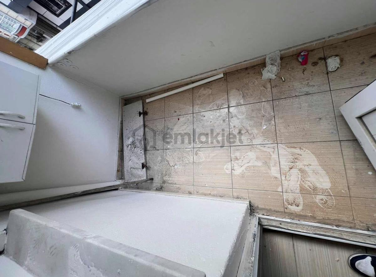 Esentepe'de Satılık 1.kat Emsalinde Yüksek Giriş - 8