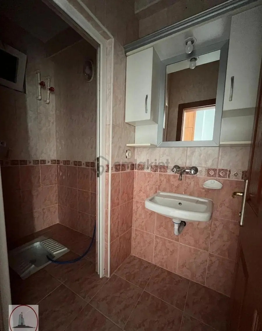 Kiralık 3+1 Daire - 34