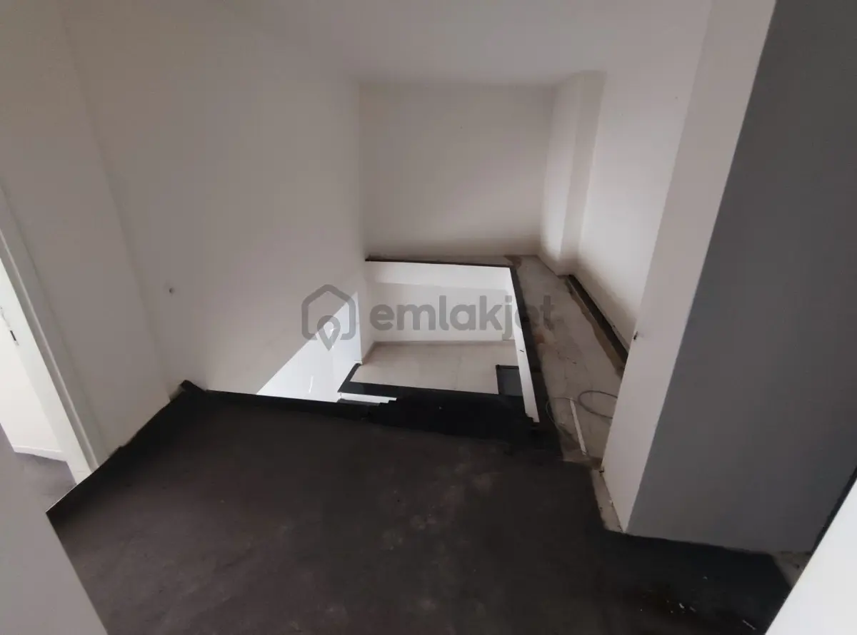 Gürselpaşa'da Merkezi Konumda, 500 M² İşyeri - 6