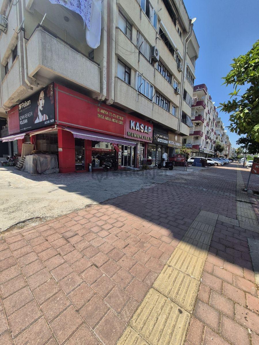 Güvenlik Mahallesi'nde Cadde Üzeri Satılık Köşe Dükkan - 2