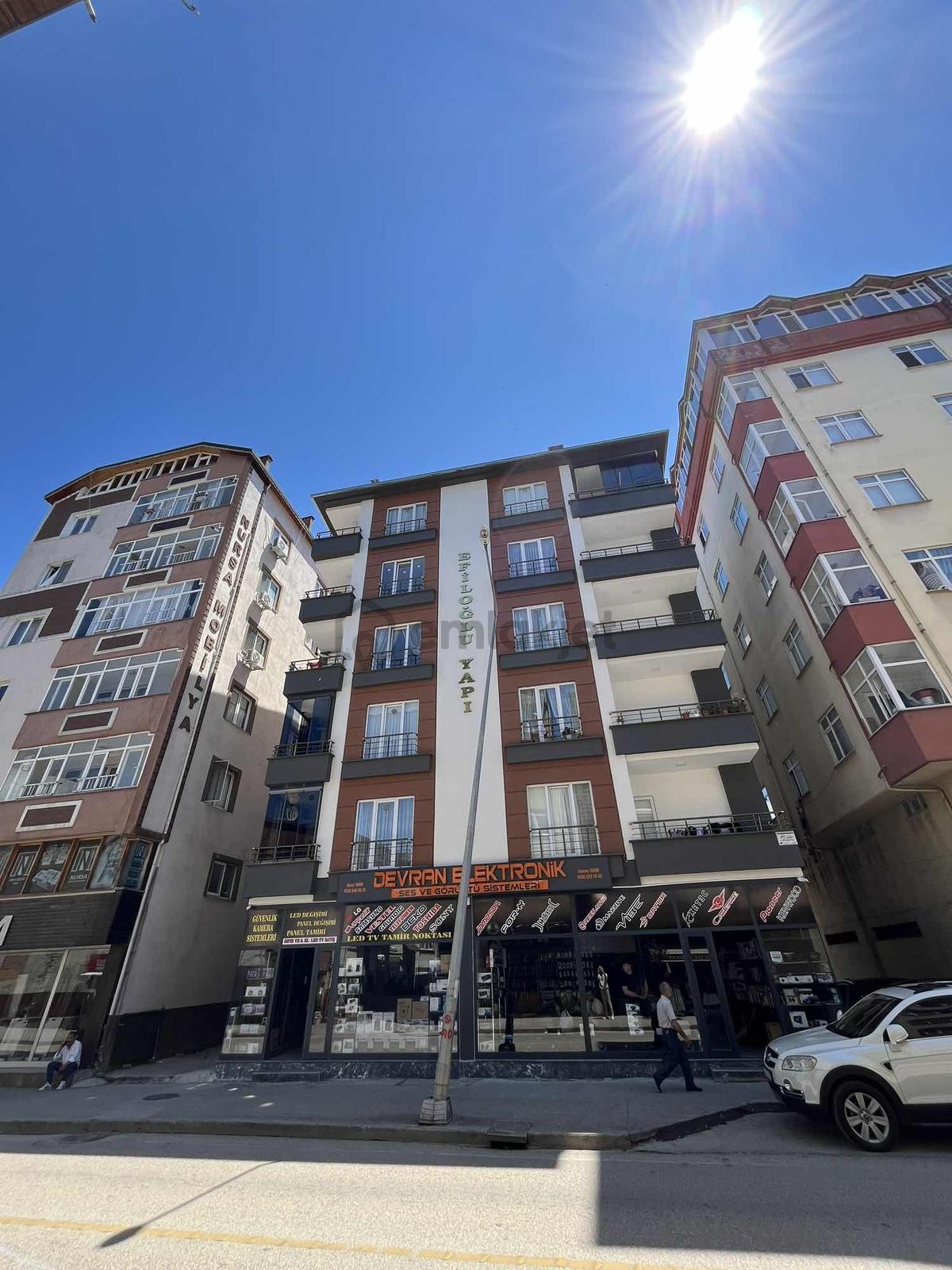 Yg' Den Niksar Caddesi Üzerinde Sıfır 3+1 - 18