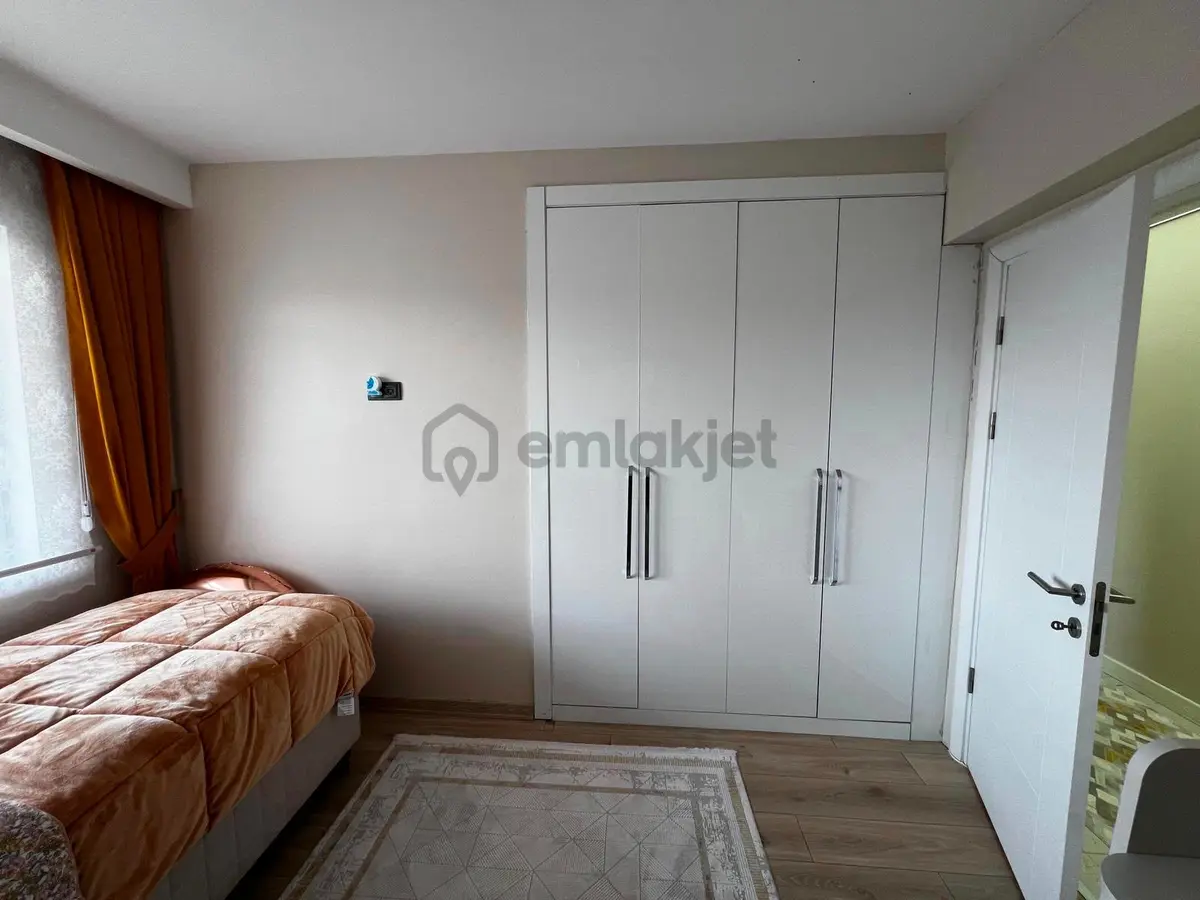Sym'den Ayyıldız'da Manzaralı Asansörlü Ebeveny B. Yapılı 4+1daire - 21