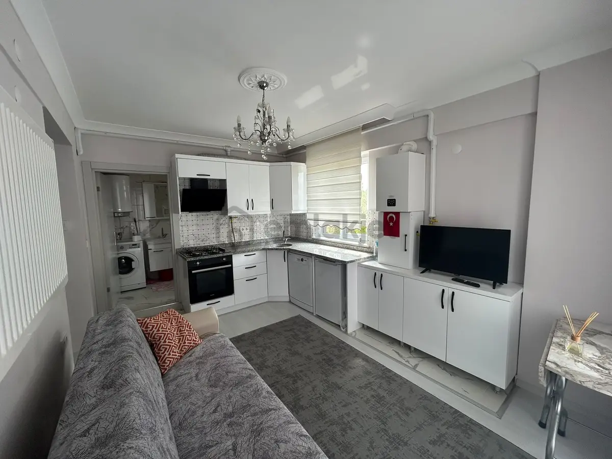 Devlet Hastanesi Yakını Eşyalı 1+1 Kiralık Daire - 8