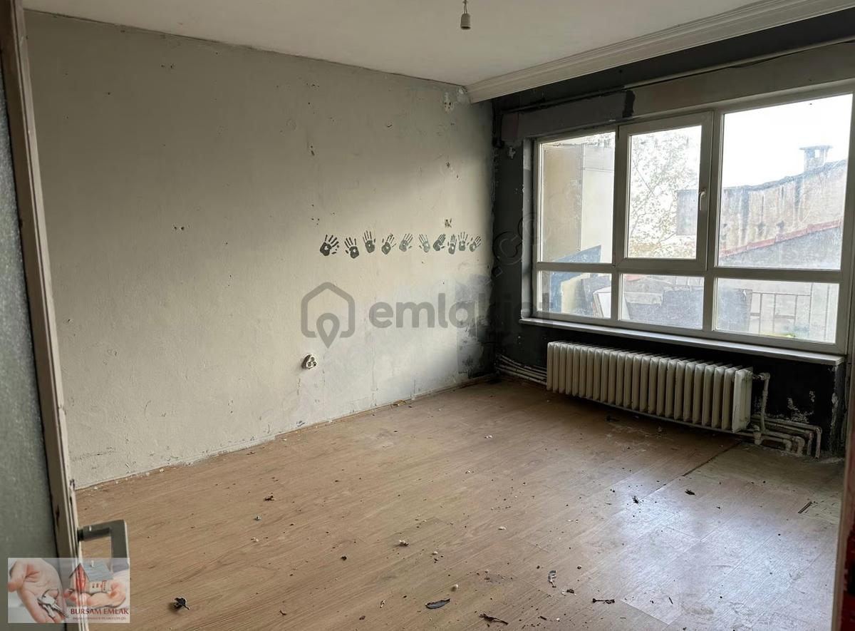 Altıparmak Ana Cadde Üzerinde 2+1 Satılık Daire - 7
