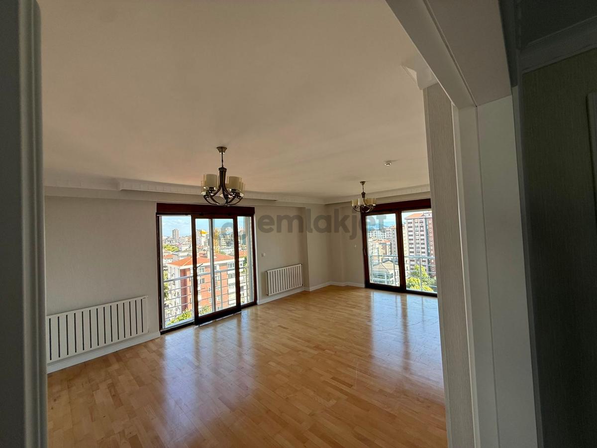 Deniz Manzaralı, Bağdat Cd. Paralel 3+1 Satılık Daire (130 M²) - 5
