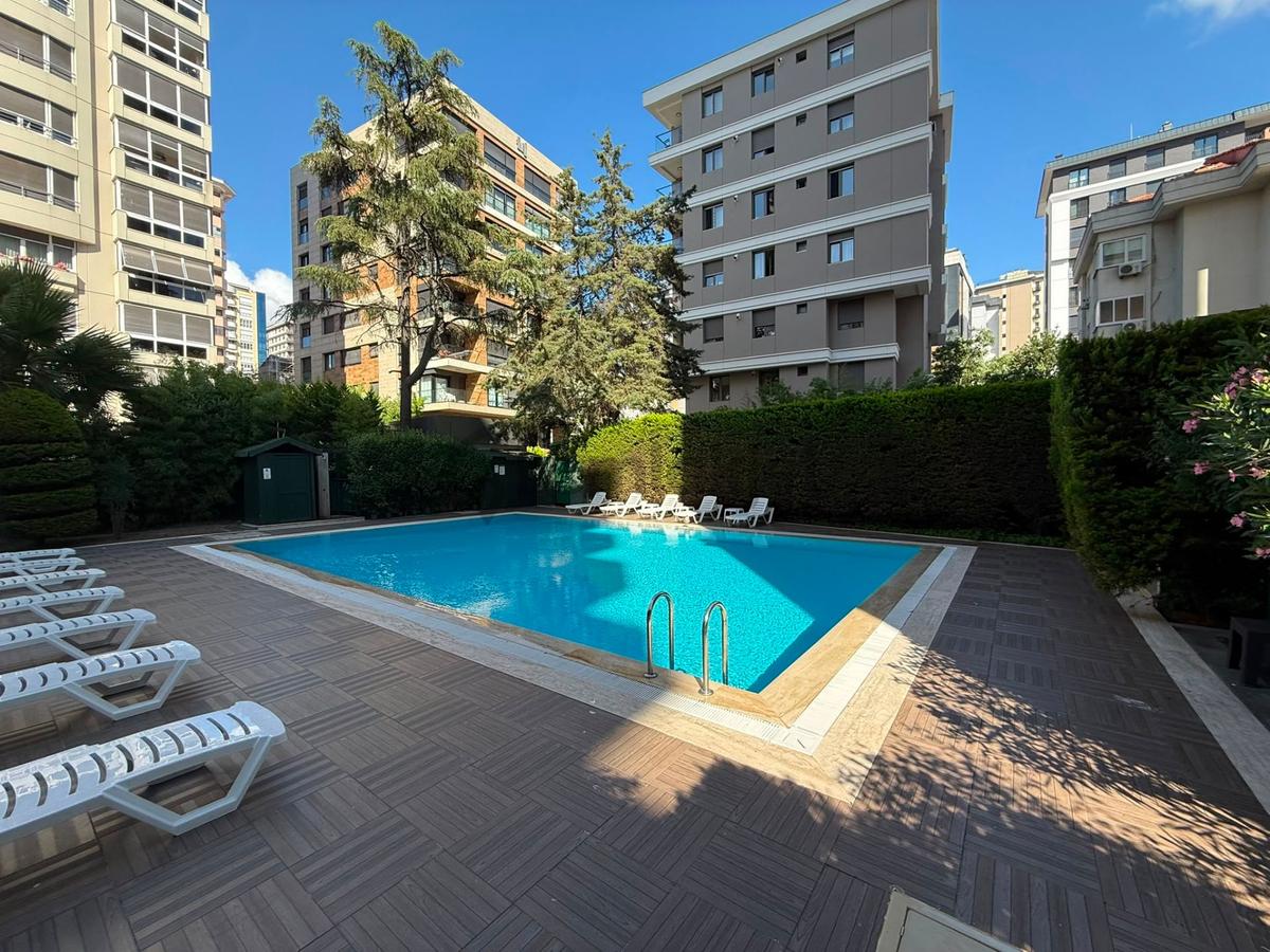 Deniz Manzaralı, Bağdat Cd. Paralel 3+1 Satılık Daire (130 M²)