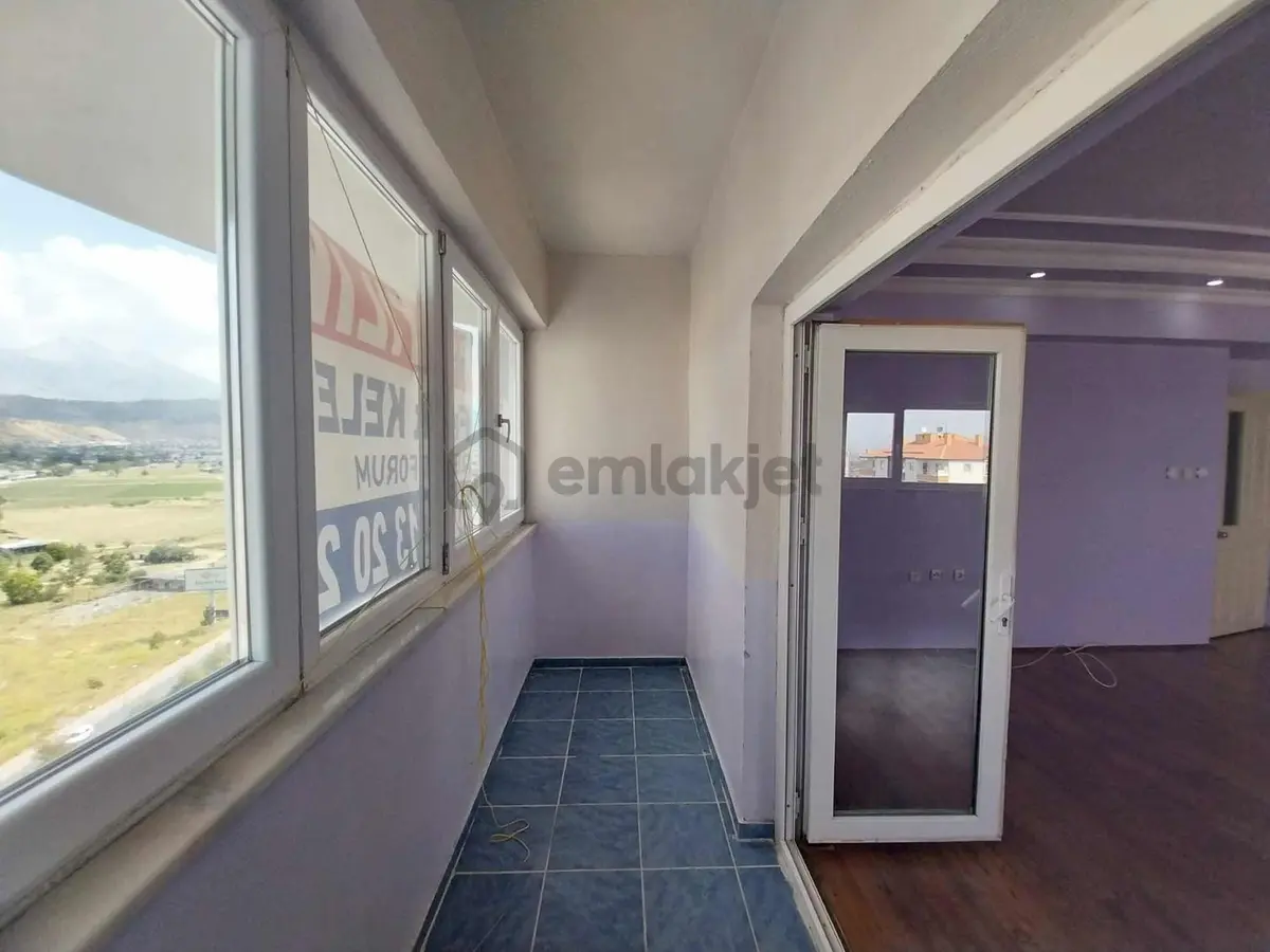 Altınoluk Osb Yolu Üzeri Satılık 4+1 Daire - 9