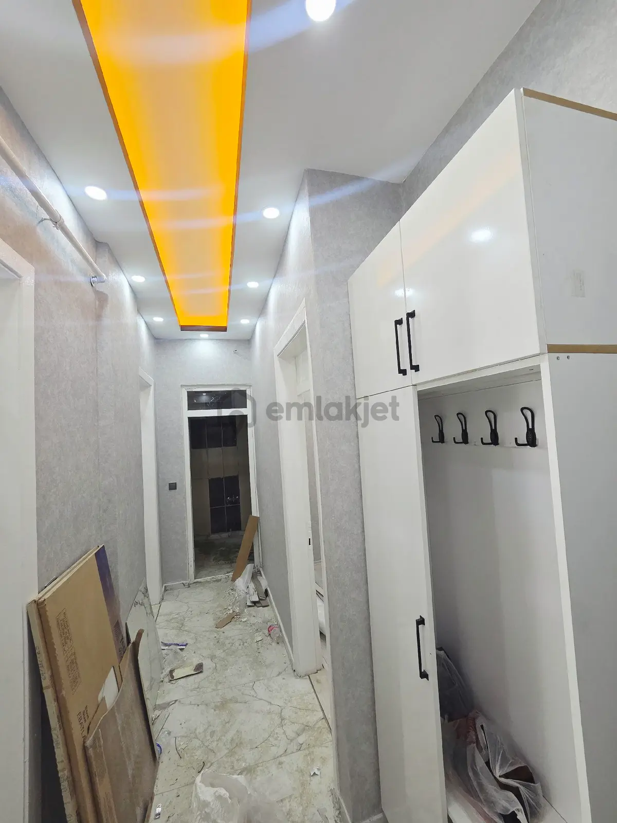 Ahmet Yesevide Satılık 2+1yüksek Giriş Kat Daire - 4