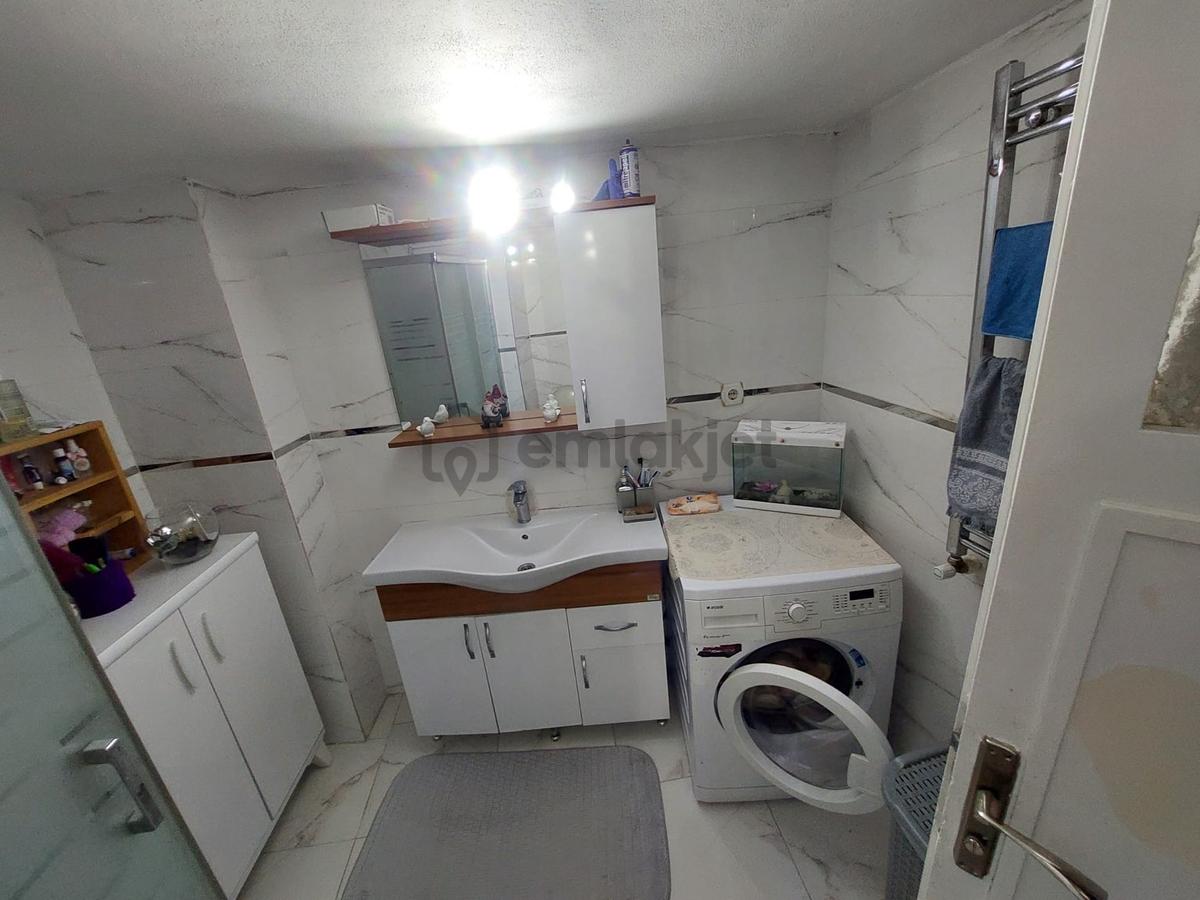 Eşrefpaşa'da Satılık 3+1 Geniş Ve Bakımlı Daire - 26