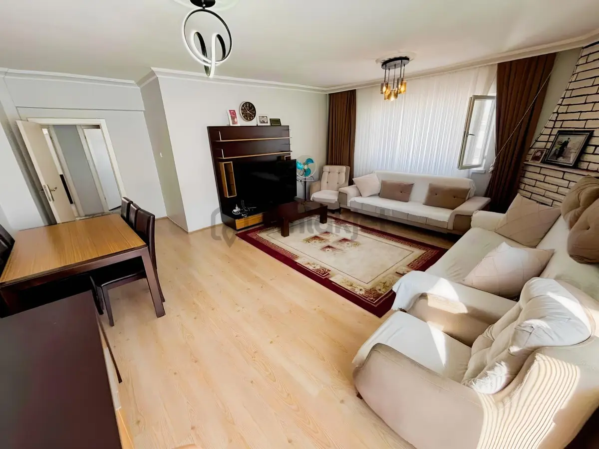 Sincan Akşemsettin Mah.de Cadde Üzerinde 3+1 Daire - 23