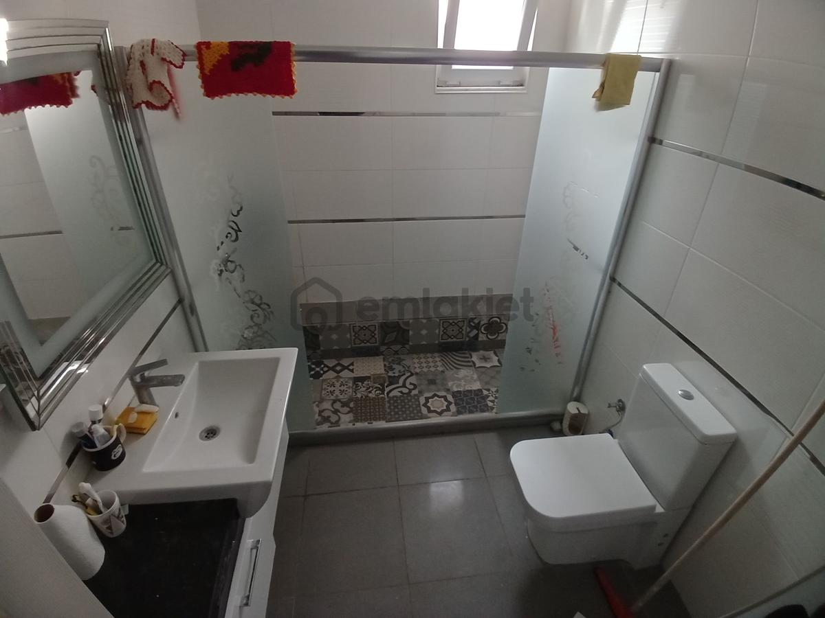 Bahçeşehir 2. Kısım'da 3 Katlı Lüks Villa - 13