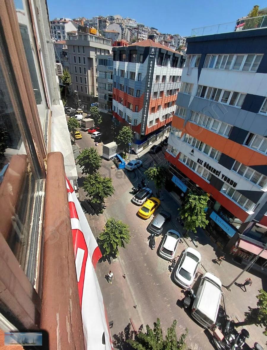 Mehmethan Emlak'tan 4+1 Cadde Üstünde Asansörlü - 15