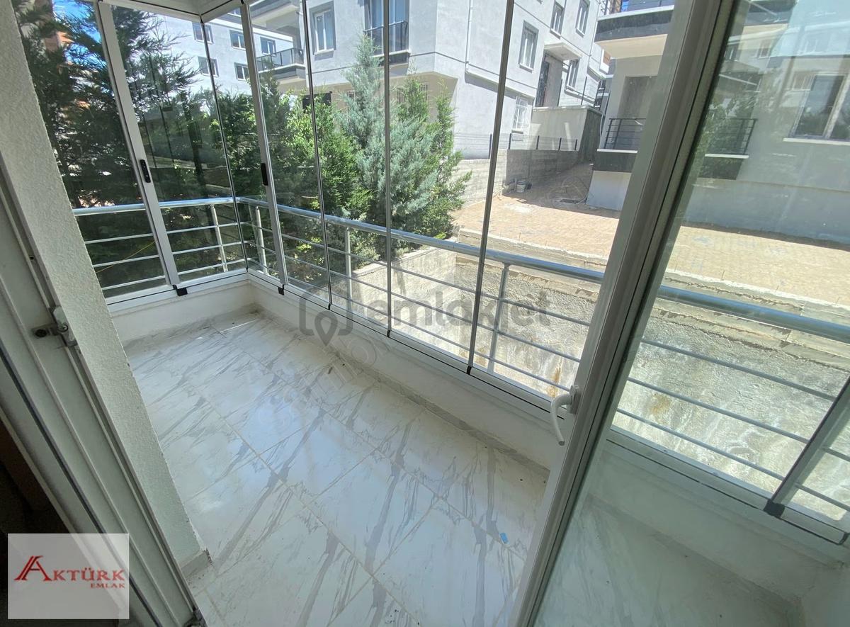 //aktürk Emlak\\***cadde Üstünde 150m2 Çift Balkonlu 4+1 Daire** - 22