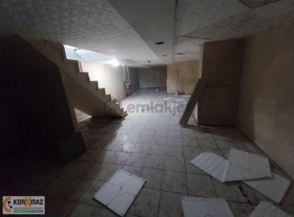 Merkezde Kiralık İşyeri Dükkan - 8