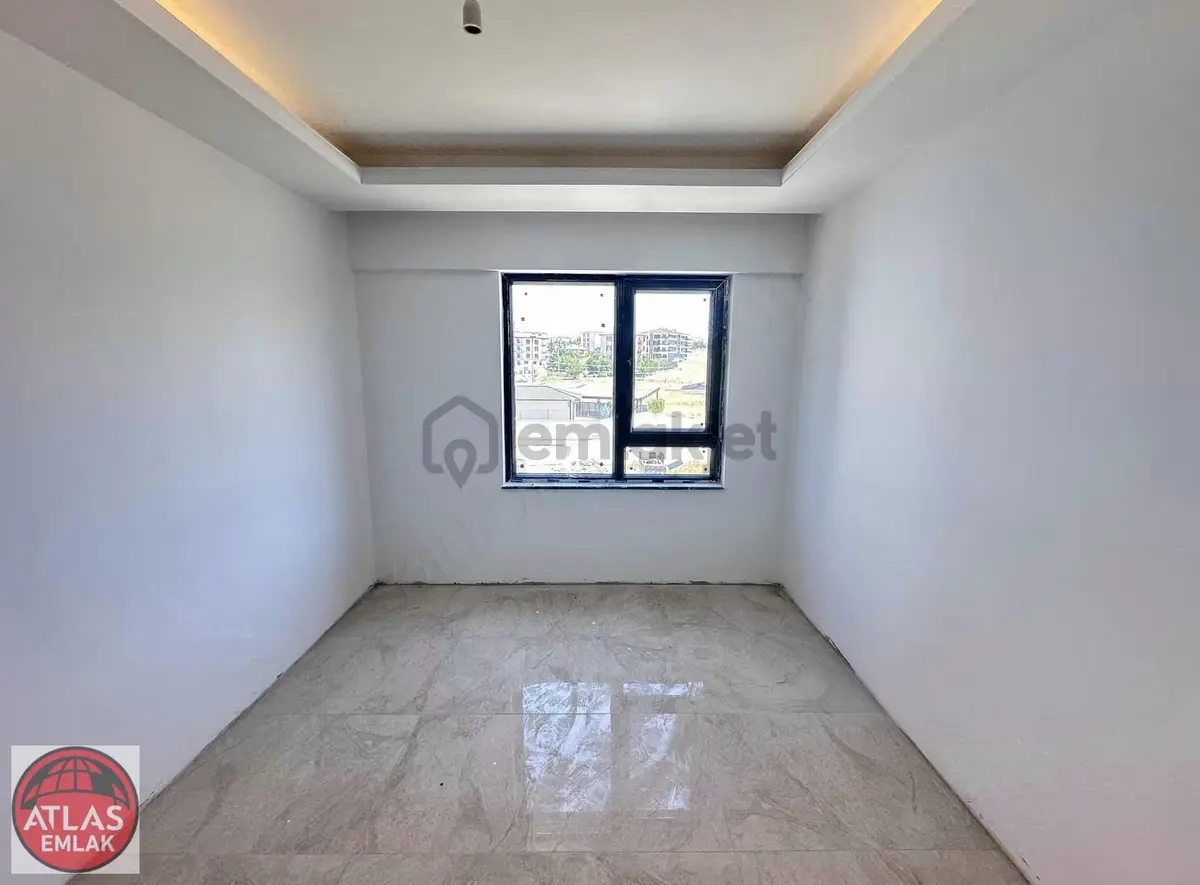 Atlas'tan Kombi Cambalkon Sıfıryapı Öncephe E.banyo 3+1 - 25