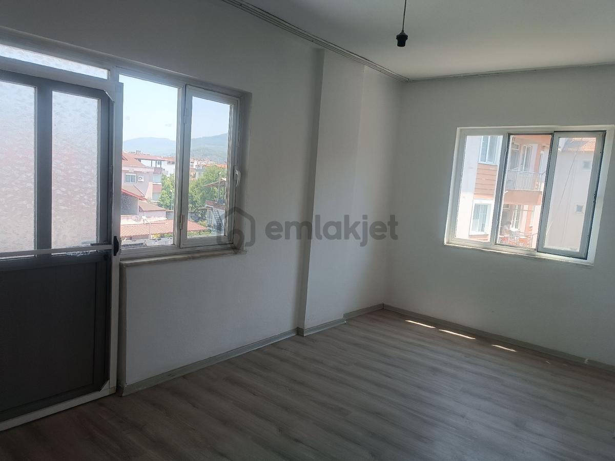 Ege Mahallesinde Kiralık 2+1 Daire - 2