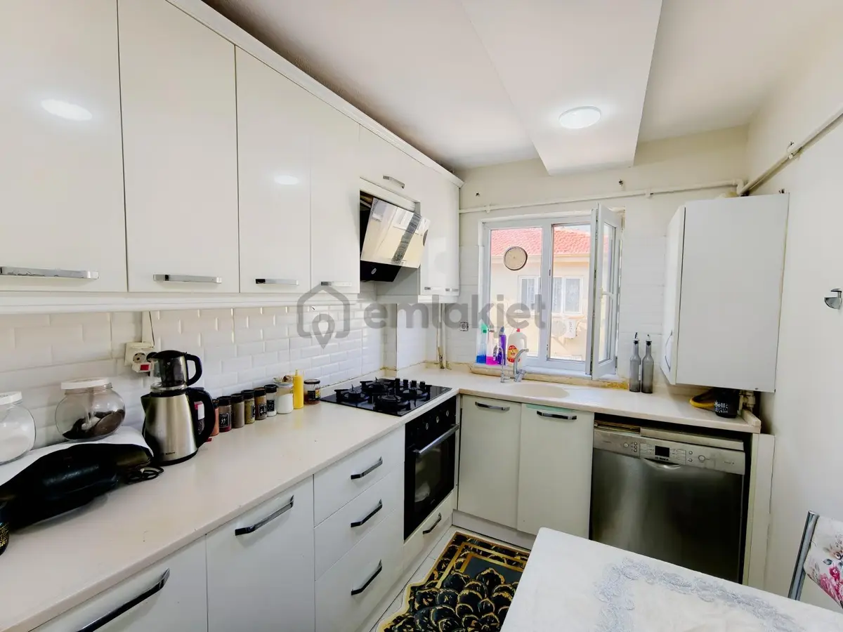 Bursa Merkezde Satılık 3+1 Den 2+1'e Çevrilmiş Bakımlı Daire - 8