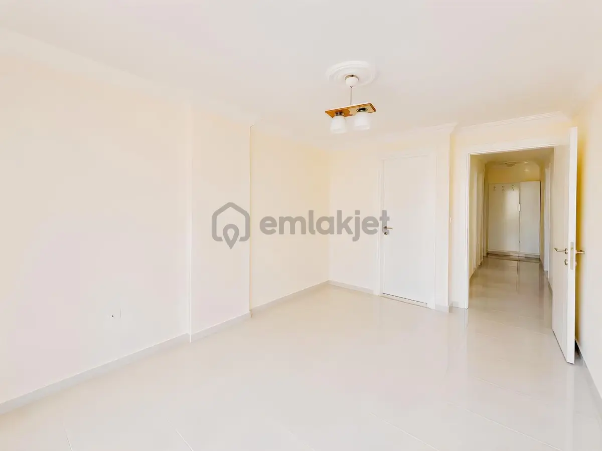 Denize Sadece 50 Metre! Yalı Dairesi - 13
